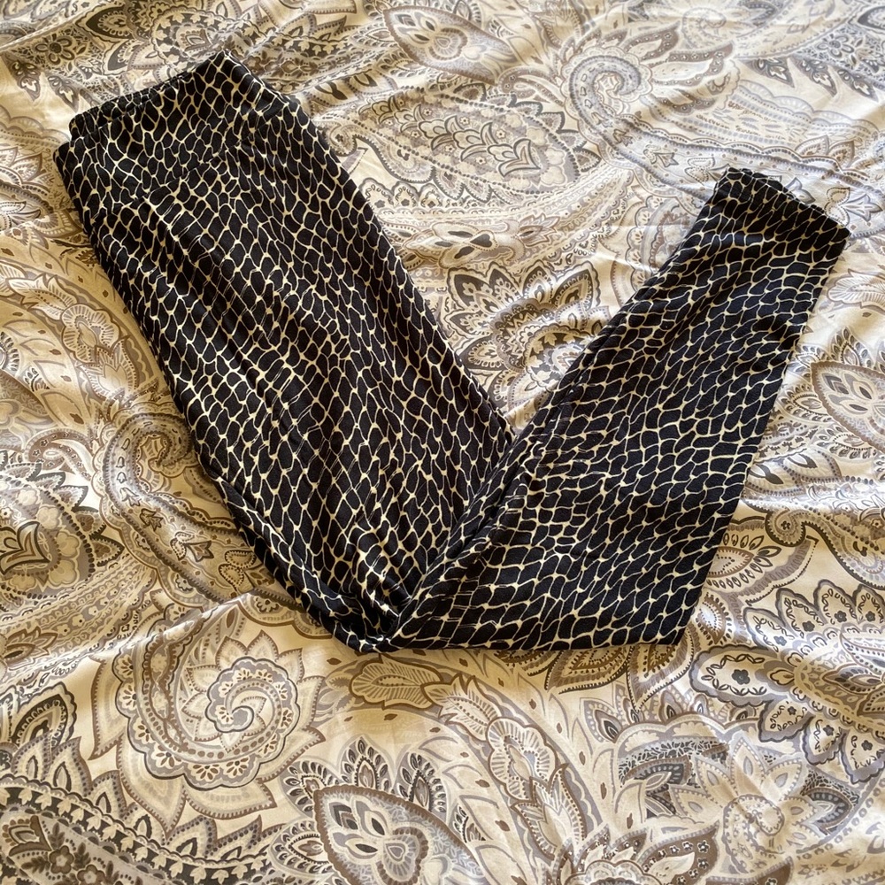 - LulaRoe - Leggings -